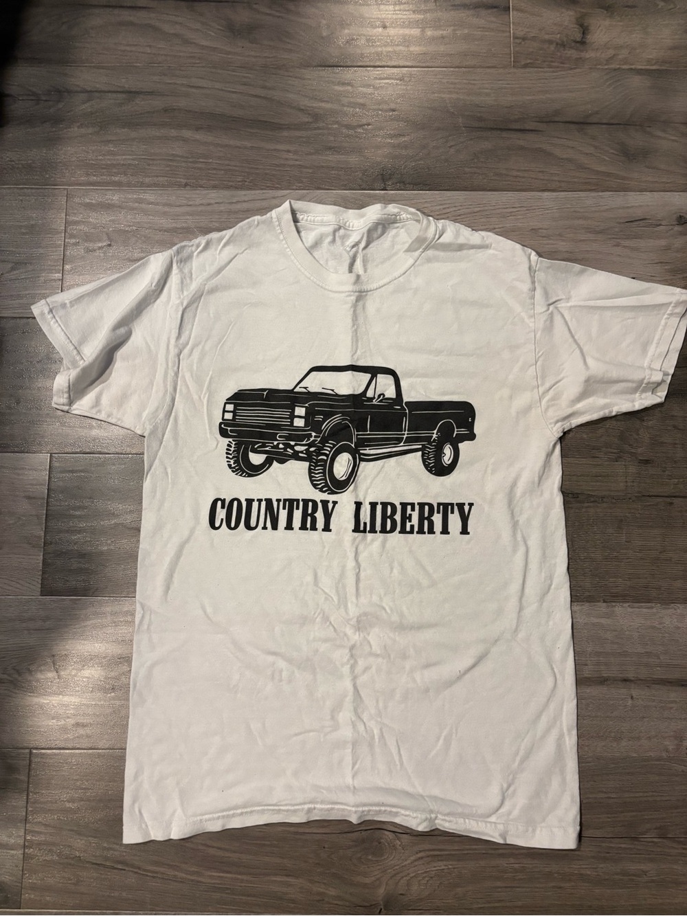 Country Liberty White Graphic Tee for Men